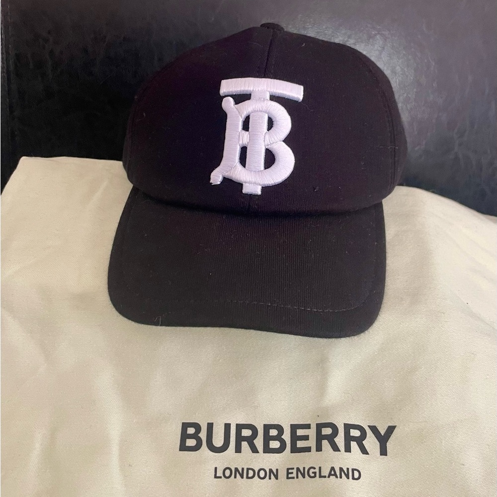 Burberry Dark Cap with Cream Accents